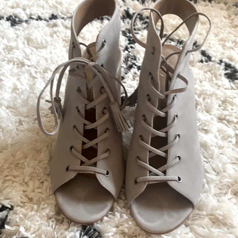 Arturo Chiang leather sandals
